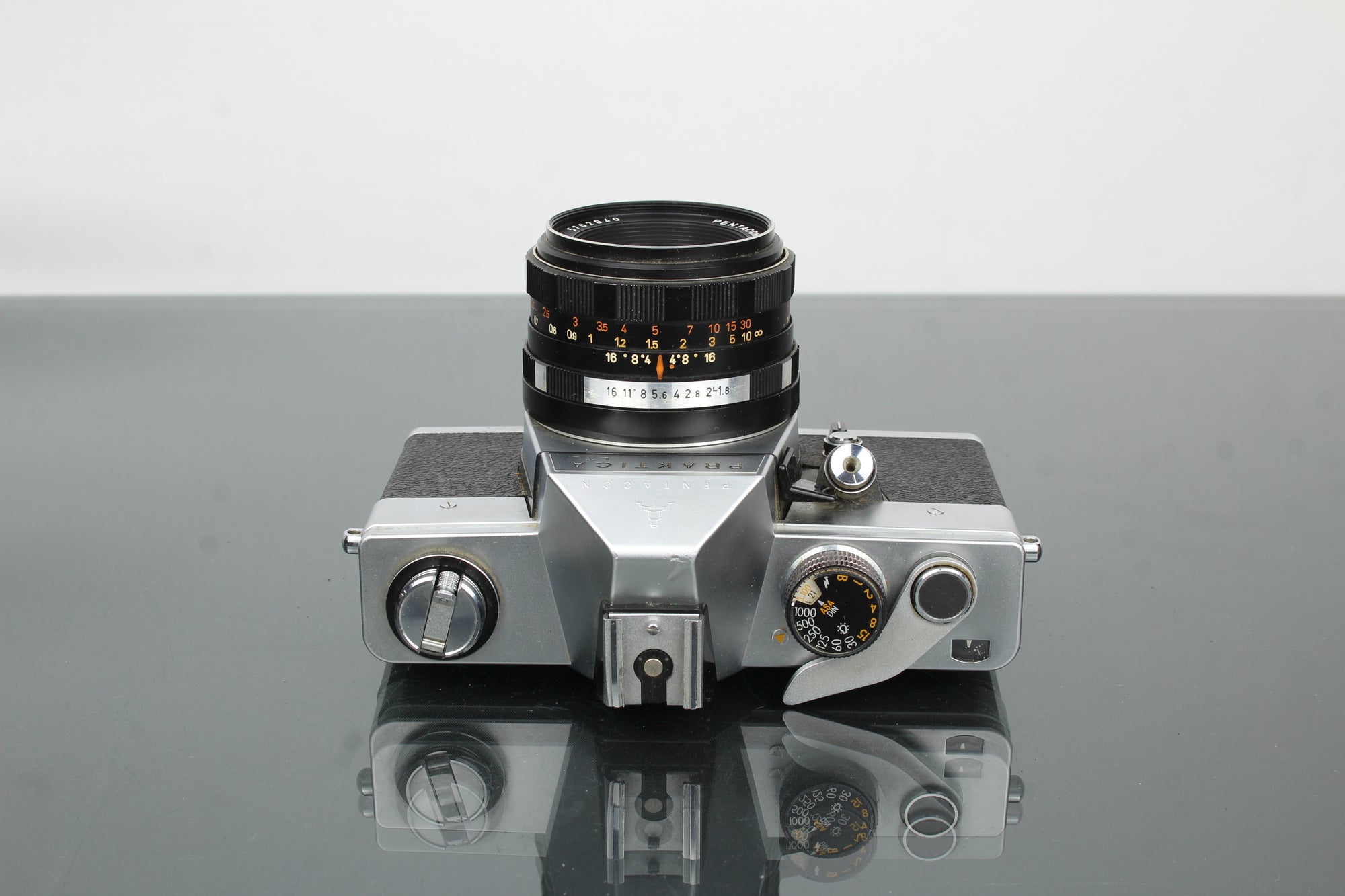 Praktica LTL + Pentacon 1.8/50 Lens
