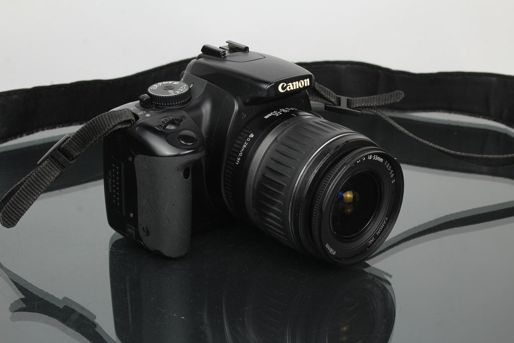 Canon EOS Rebel XTI + 18-55mm 1:3.5-5.6 Canon EF-S lens