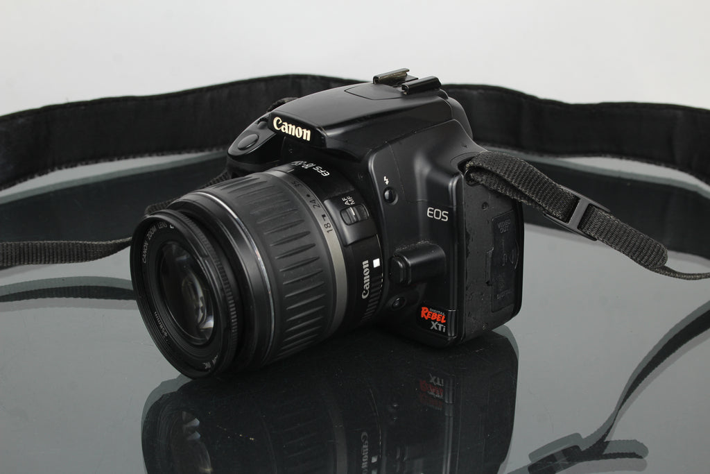 Canon EOS Rebel XTI + 18-55mm 1:3.5-5.6 Canon EF-S lens