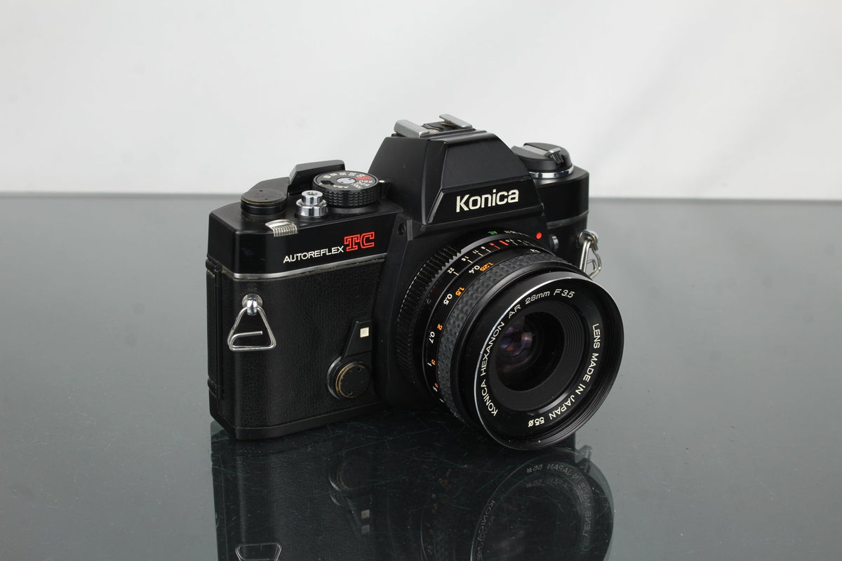 Konica Autoreflex TC + Konica Hexanon AR 28mm F3.5 - Dutch|Thrift
