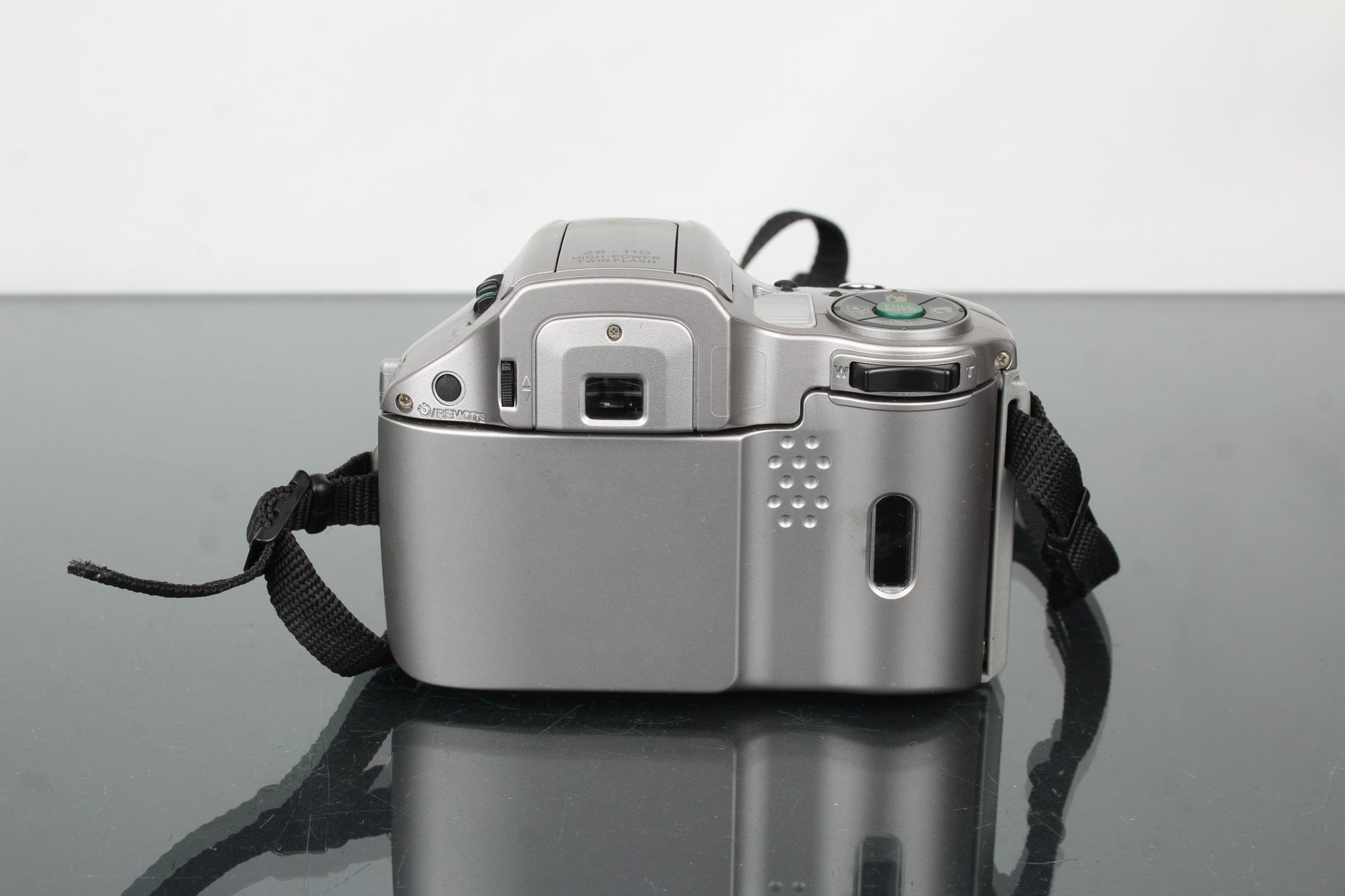 Olympus IS 200 - Dutch|Thrift