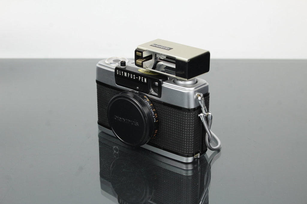 Olympus pen EE - 3 Half frame - Dutch|Thrift