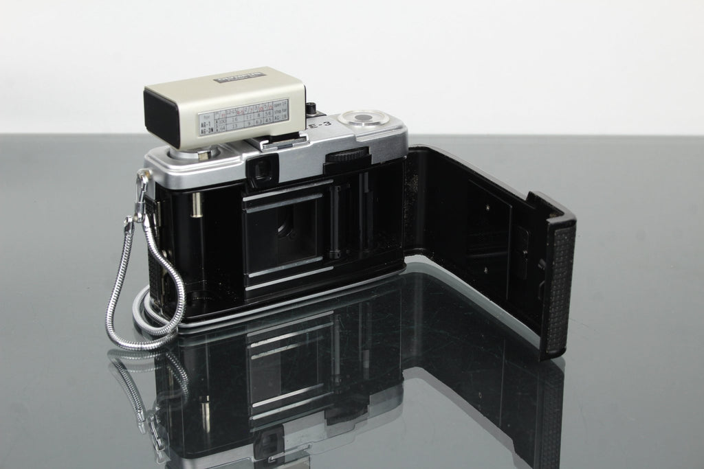 Olympus pen EE - 3 Half frame - Dutch|Thrift