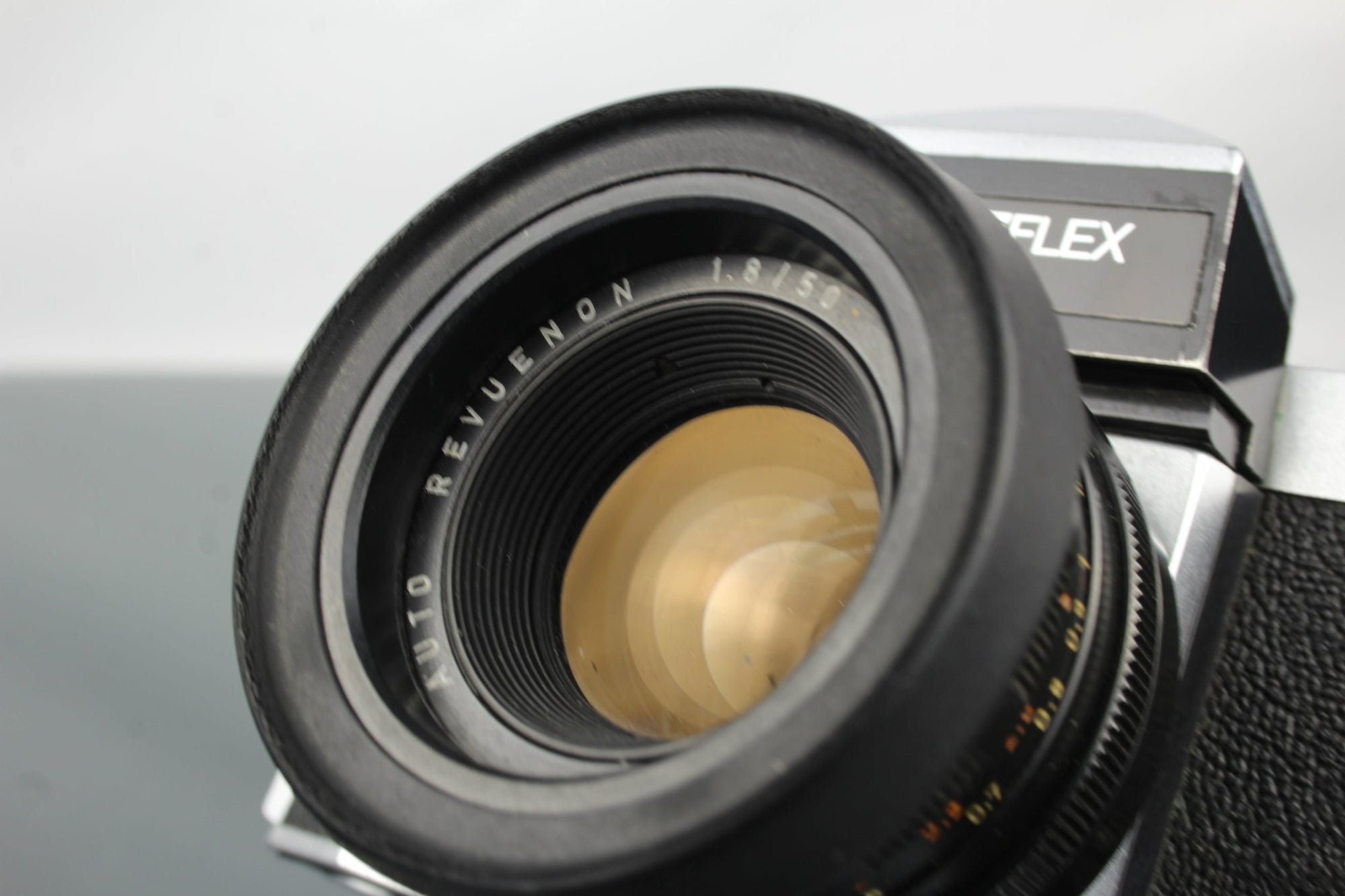 RevueFlex SL + Revuenon 50mm 1.8 lens - Dutch|Thrift