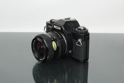 Ricoh KR - 10 Super + Rikenon 35 - 70mm 1:3.4 - 4.5 lens - Dutch|Thrift