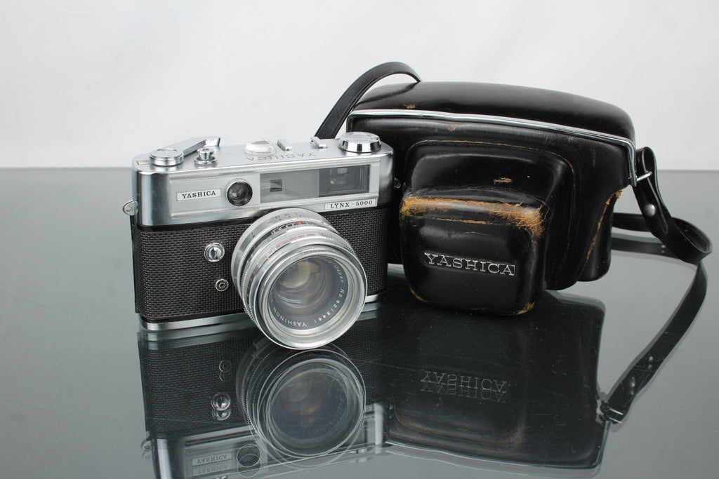 Yashica LYNX - 5000 + Yashinon 1:1.8 45mm lens - Dutch|Thrift